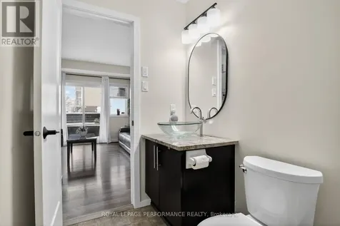 135 Harthill Way Ottawa ON K2J 5V1