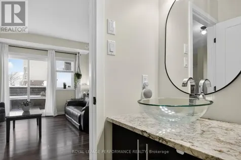 135 Harthill Way Ottawa ON K2J 5V1