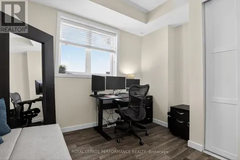 135 Harthill Way Ottawa ON K2J 5V1