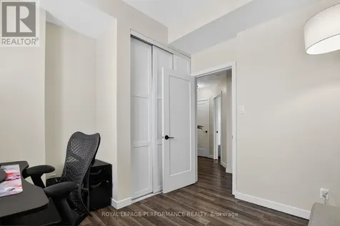 135 Harthill Way Ottawa ON K2J 5V1