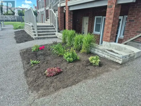 135 Harthill Way Ottawa ON K2J 5V1