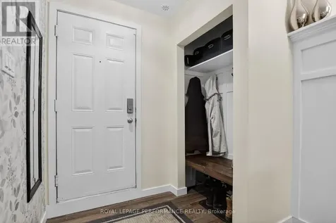 135 Harthill Way Ottawa ON K2J 5V1