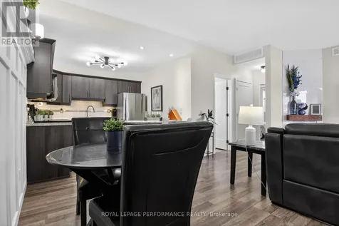 135 Harthill Way Ottawa ON K2J 5V1