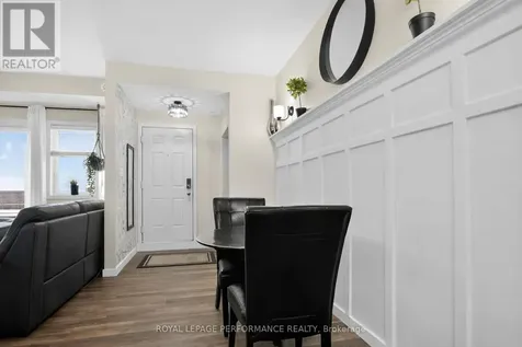 135 Harthill Way Ottawa ON K2J 5V1