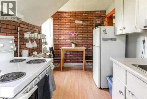 382 Beach Boulevard Hamilton ON L8H 6W7