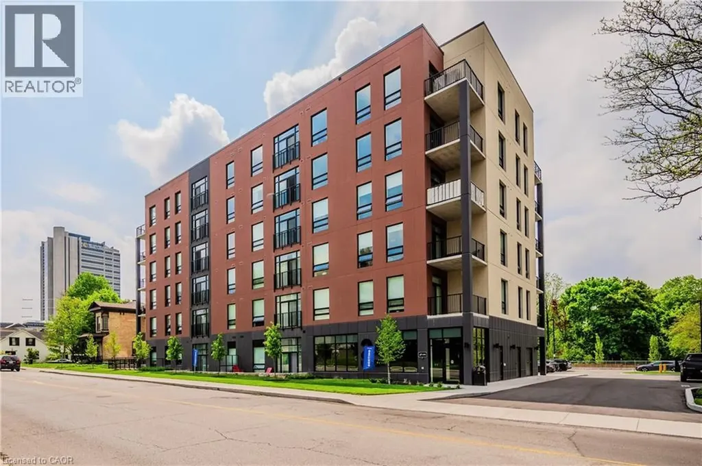 24 Union Street East Waterloo ON N2J 1B7