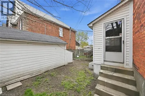 355 Cumberland Avenue Hamilton ON L8M 2A5