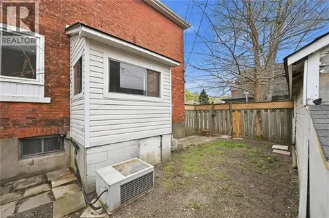 355 Cumberland Avenue Hamilton ON L8M 2A5