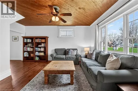 122 South Cayuga Street West Dunnville ON N1A 1P5