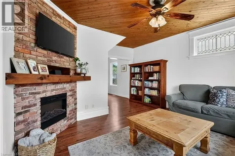 122 South Cayuga Street West Dunnville ON N1A 1P5