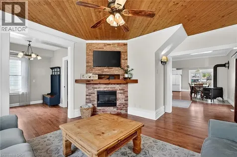 122 South Cayuga Street West Dunnville ON N1A 1P5