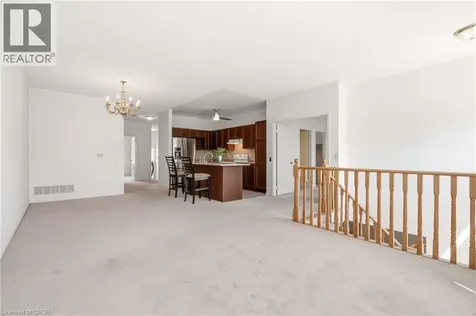 4400 Millcroft Park Drive Burlington ON L7M 5B5