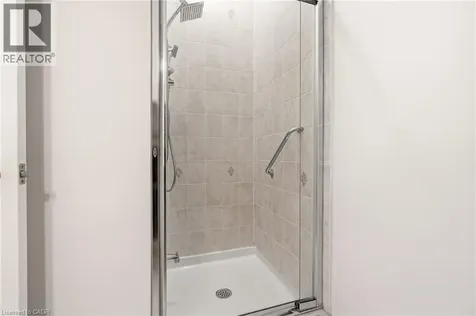 4400 Millcroft Park Drive Burlington ON L7M 5B5
