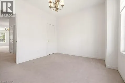 4400 Millcroft Park Drive Burlington ON L7M 5B5