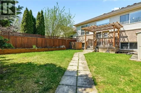 4400 Millcroft Park Drive Burlington ON L7M 5B5