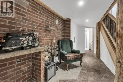 18 Queen Street East Beachville ON N0J 1A0