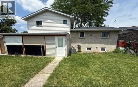 5835 Rose Street Windsor ON N8T 3E6