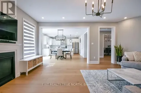 108 Rugman Crescent Springwater (centre Vespra) ON L9X 2A5