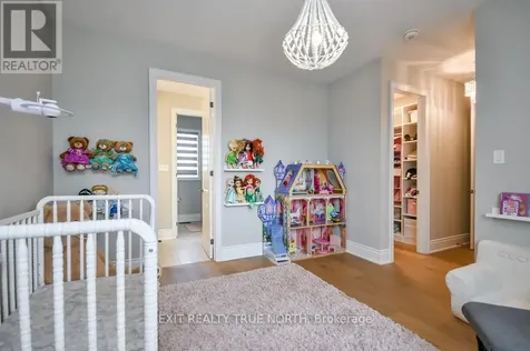 108 Rugman Crescent Springwater (centre Vespra) ON L9X 2A5