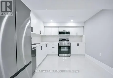 108 Rugman Crescent Springwater (centre Vespra) ON L9X 2A5