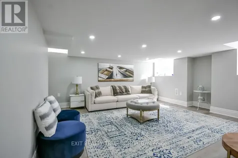 108 Rugman Crescent Springwater (centre Vespra) ON L9X 2A5
