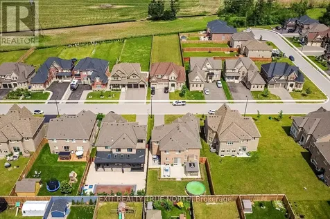 108 Rugman Crescent Springwater (centre Vespra) ON L9X 2A5