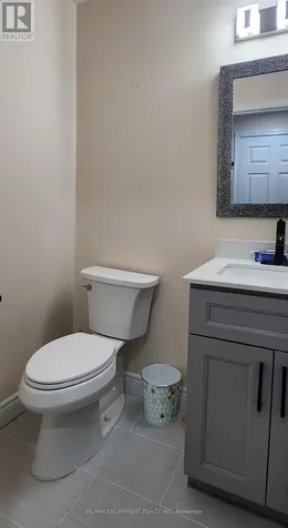 152 Thomas Avenue Brantford ON N3S 0C8