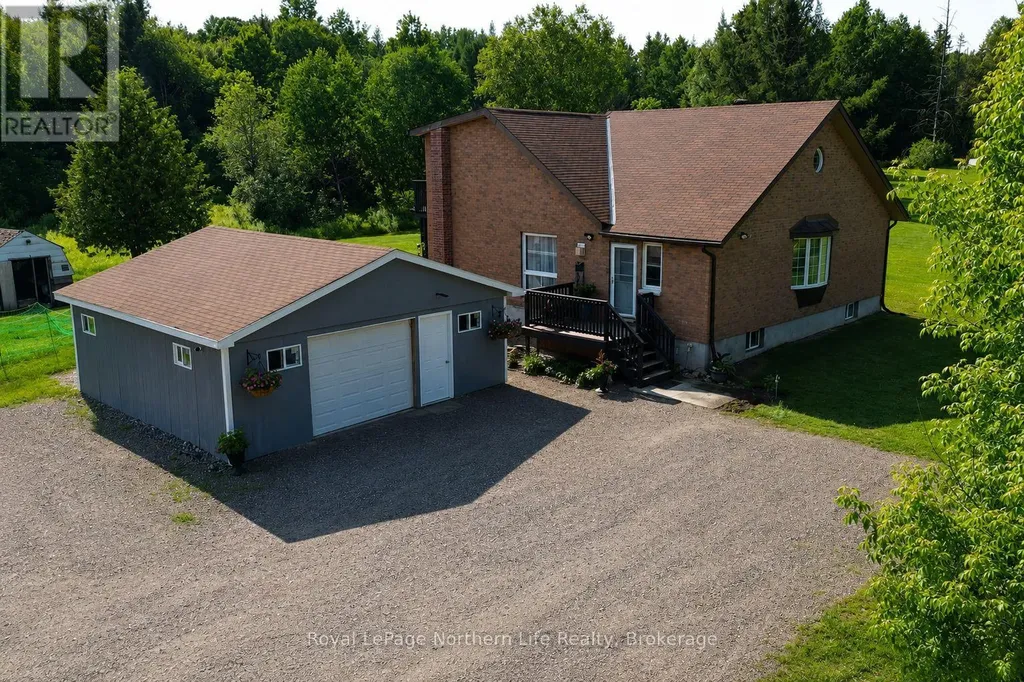 799 Maple Hill Road Powassan ON P0H 1Z0