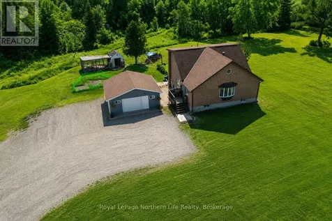 799 Maple Hill Road Powassan ON P0H 1Z0
