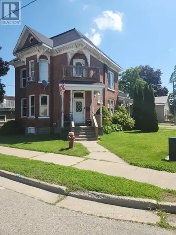 89 Sydenham Street East Aylmer ON N5H 1L4