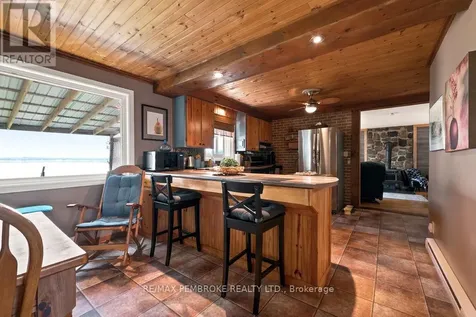 1213 Burns Drive Laurentian Valley ON K8A 7M9