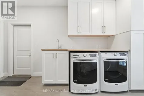 949 Bogdanovic Way Huron-kinloss ON N2Z 0H4