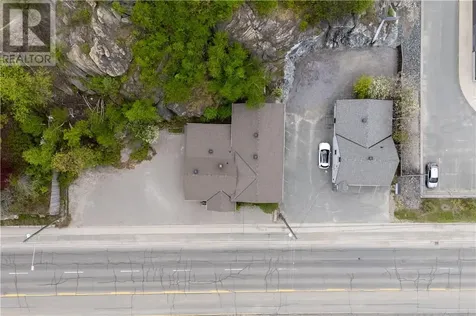 1583 Regent Street Greater Sudbury ON P3E 3Z7