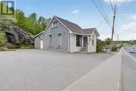 1583 Regent Street Greater Sudbury ON P3E 3Z7