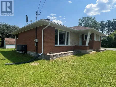 22 Houle Avenue Dowling ON P0M 1R0