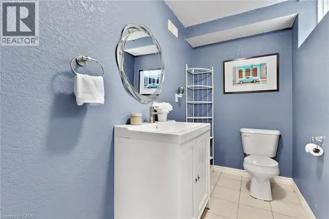 1232 Old Zeller Drive Kitchener ON N2A 0A3