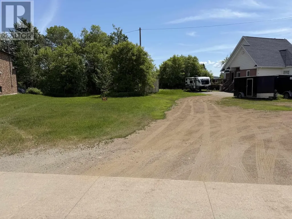18 Front Street Nipigon ON P0T 2J0