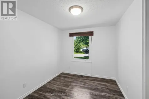 12 Bradgate Drive Ottawa ON K2G 0R6