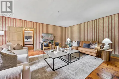 280 Palmer Street Guelph (st. George's) ON N1E 2S2