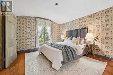 280 Palmer Street Guelph (st. George's) ON N1E 2S2
