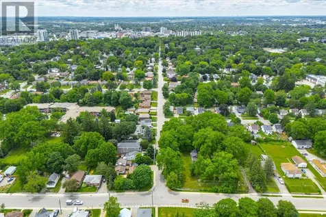 280 Palmer Street Guelph (st. George's) ON N1E 2S2