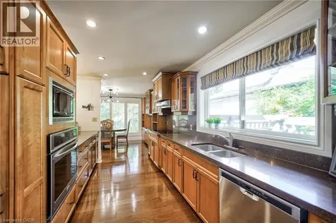 1386 Hixon Street Oakville ON L6L 1R7