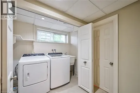 1386 Hixon Street Oakville ON L6L 1R7
