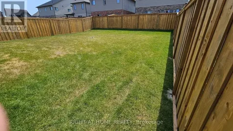 12 Mitchell Avenue Collingwood ON L9Y 5M3