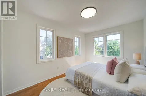 136 Winston Castle Drive Markham ON L6C 2N4
