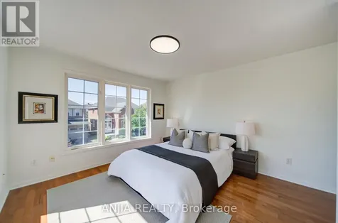 136 Winston Castle Drive Markham ON L6C 2N4