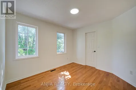 136 Winston Castle Drive Markham ON L6C 2N4