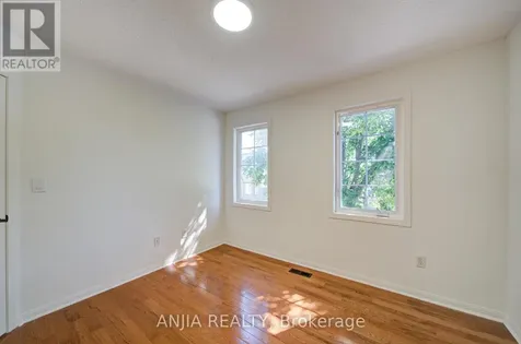 136 Winston Castle Drive Markham ON L6C 2N4