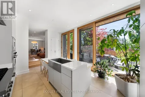 16 Dorothy Street Toronto (south Riverdale) ON M4L 0A3