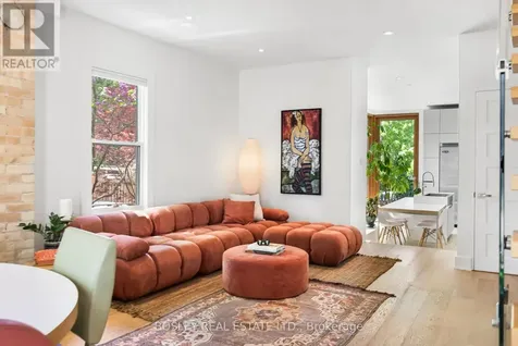 16 Dorothy Street Toronto (south Riverdale) ON M4L 0A3